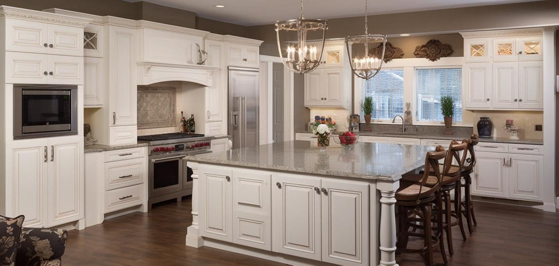 Are White Kitchen Cabinets Still In Style 1 