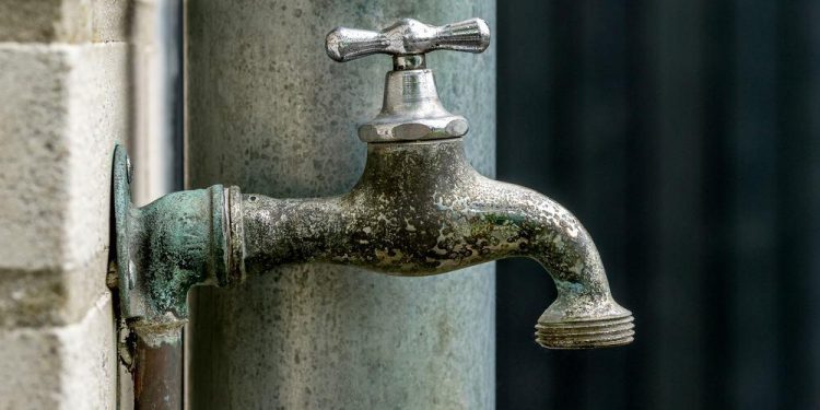 what-size-pipe-is-normally-used-for-an-outside-water-faucet-garden